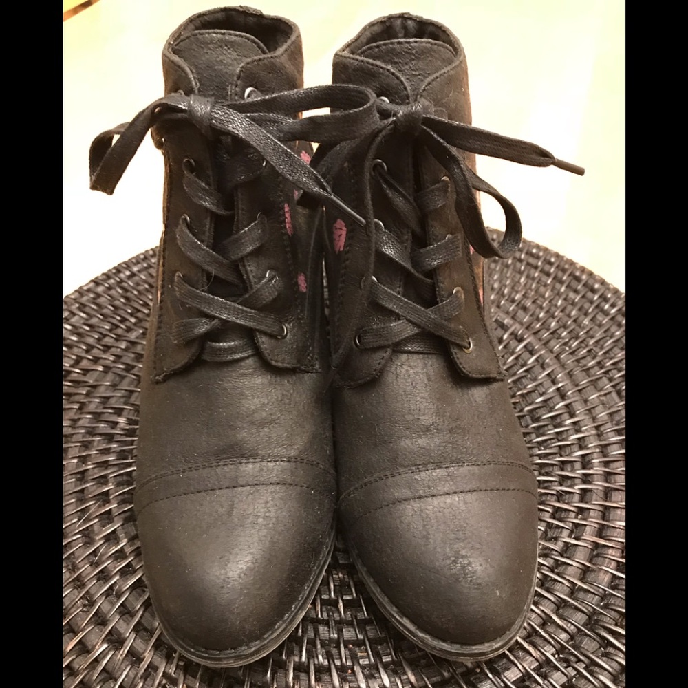 NEW LILLIANA Rose Leighton Sz 7.5 BOOTIES - Picture 3 of 7